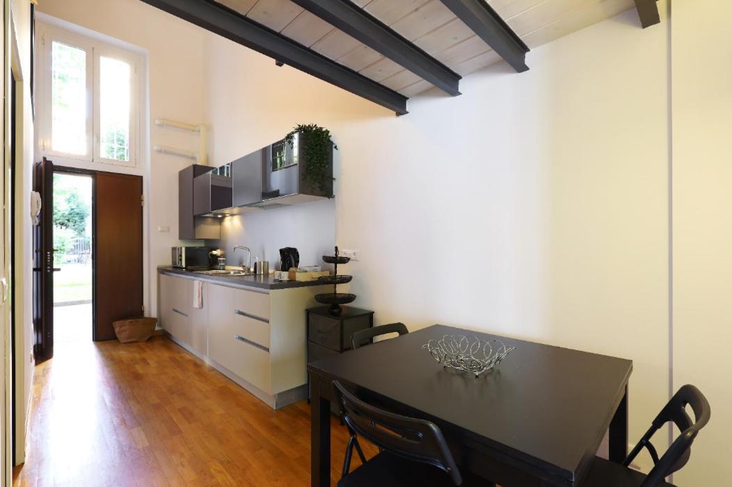 Paki Home Nel Cuore Dei Navigli Di Milano Exterior foto